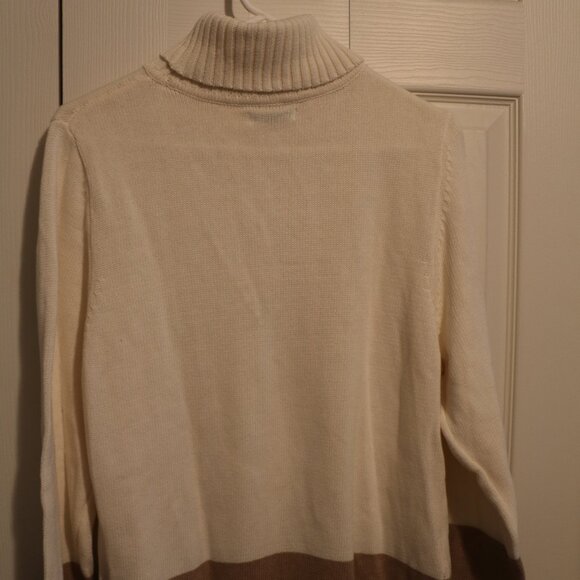 Croft & Barrow Womens L Turtle Neck Two Tone Sweater - Picture 3 of 3